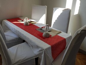 Dining - Hameau des Essarts (Grand-Couronne)