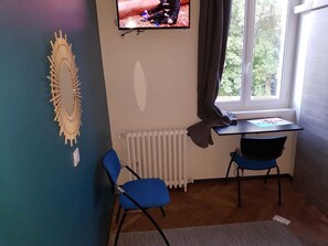 Double Room (Bleu) | Room amenity - Hameau des Essarts (Grand-Couronne)