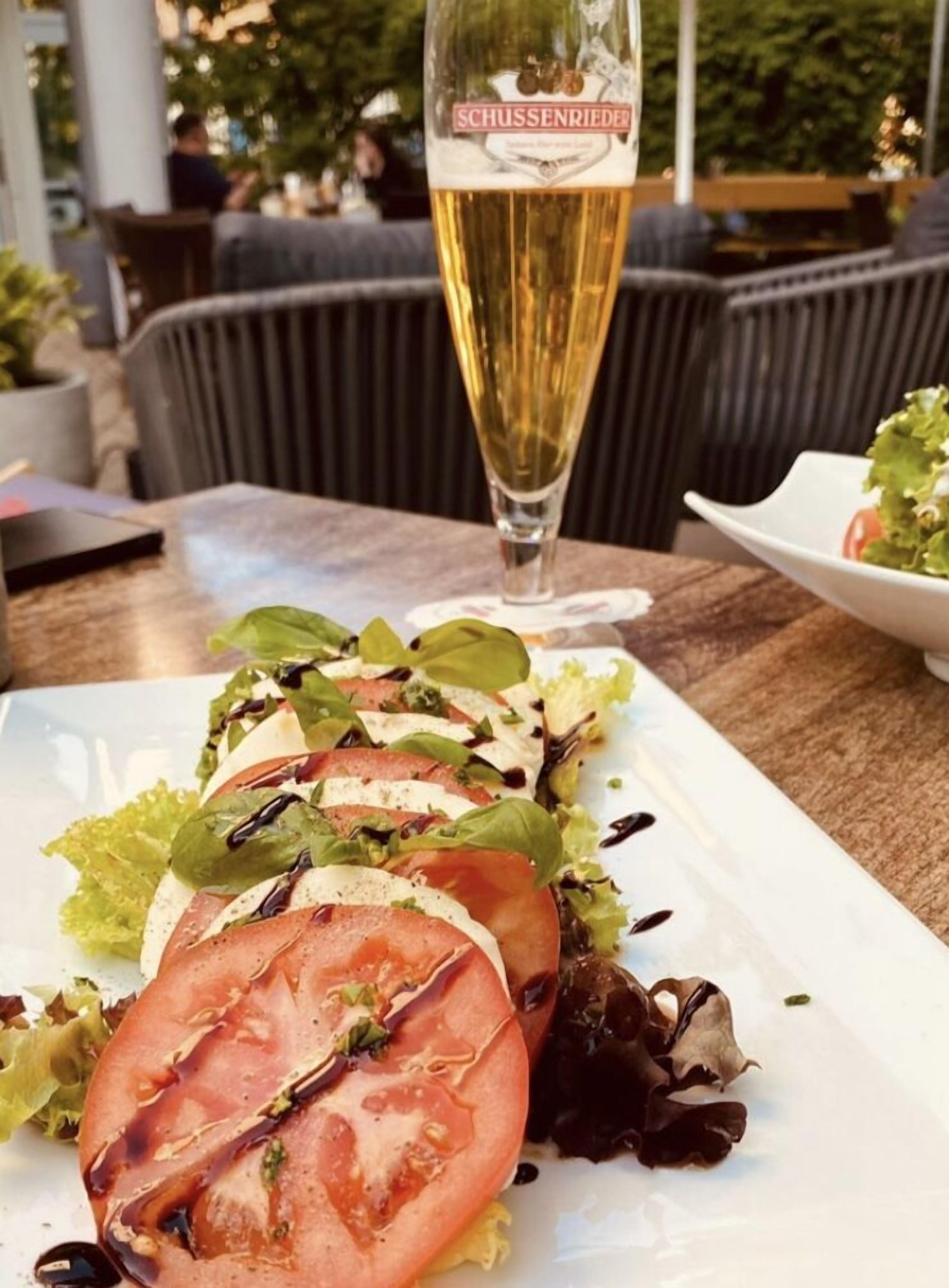 dinner served, local cuisine, al fresco dining