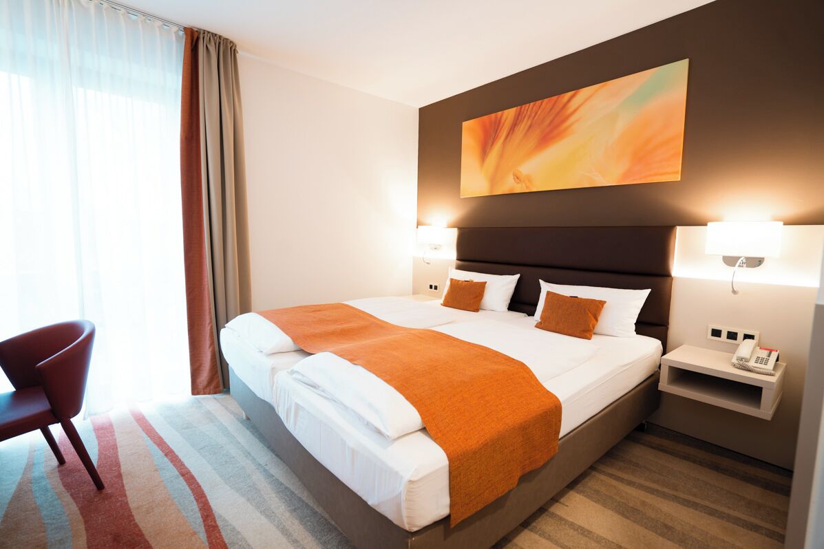 Business Double Room | Hypo-allergenic bedding, desk, laptop workspace, blackout drapes