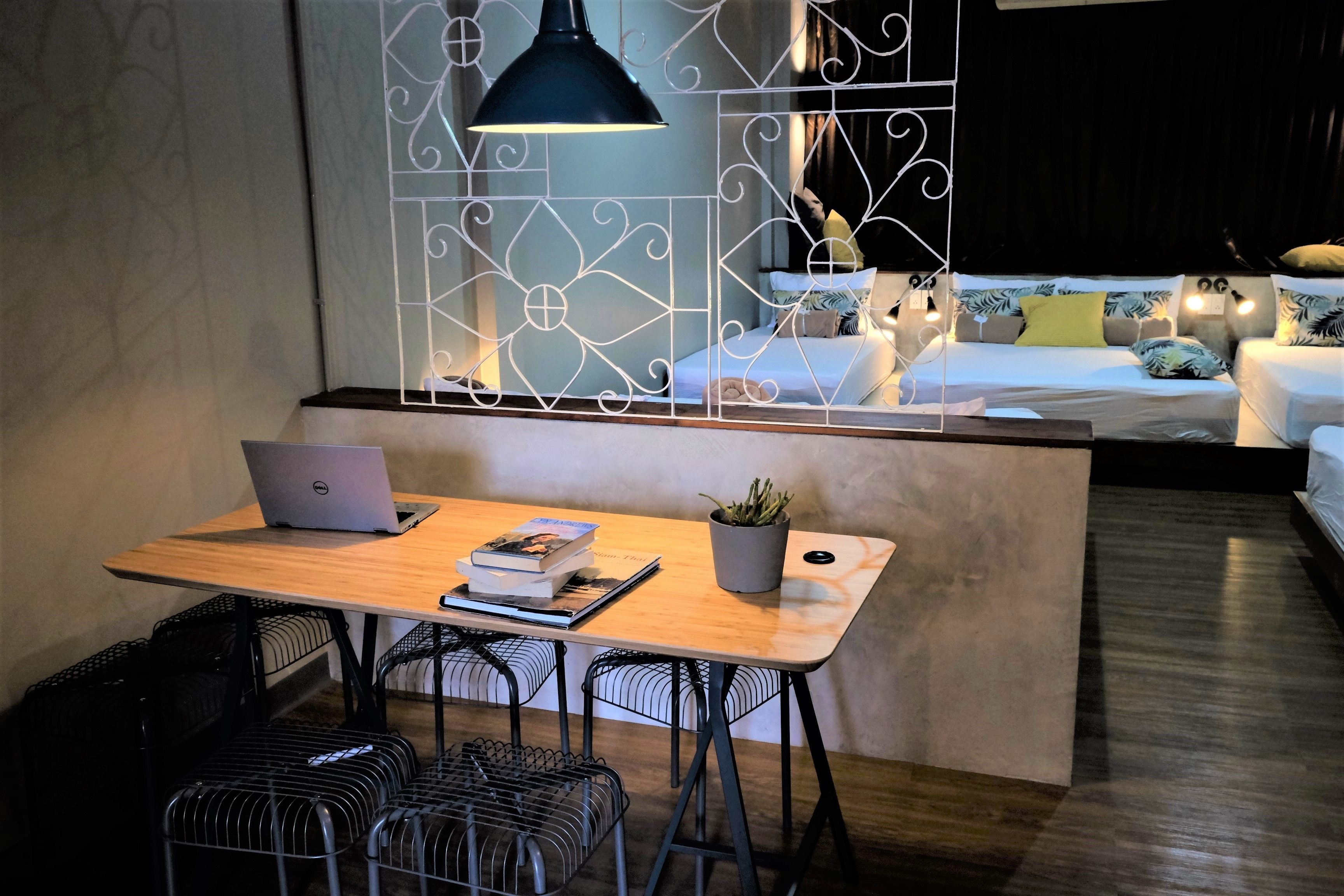 private room for 7 persons (3rd floor - no lift) | free wifi