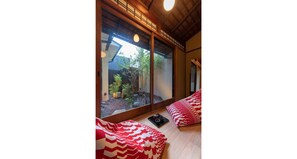传统套房, 花园 (Japanese-Style) | 高档床上用品、客房内保险箱、特色装修、特色家居