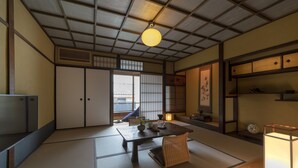 傳統套房 (Japanese-Style)