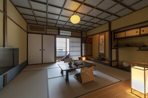 UME Japanese Suite | Premium bedding, in-room safe, individually decorated - THE MACHIYA Kamiumeya (Kyoto)
