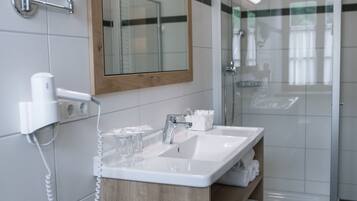 Shower, free toiletries, hair dryer, bathrobes