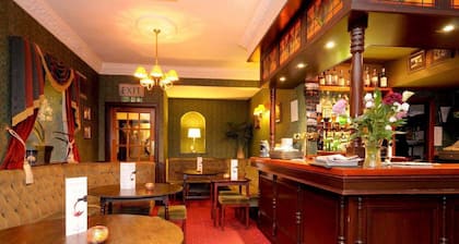 Ferrybridge Hotel
