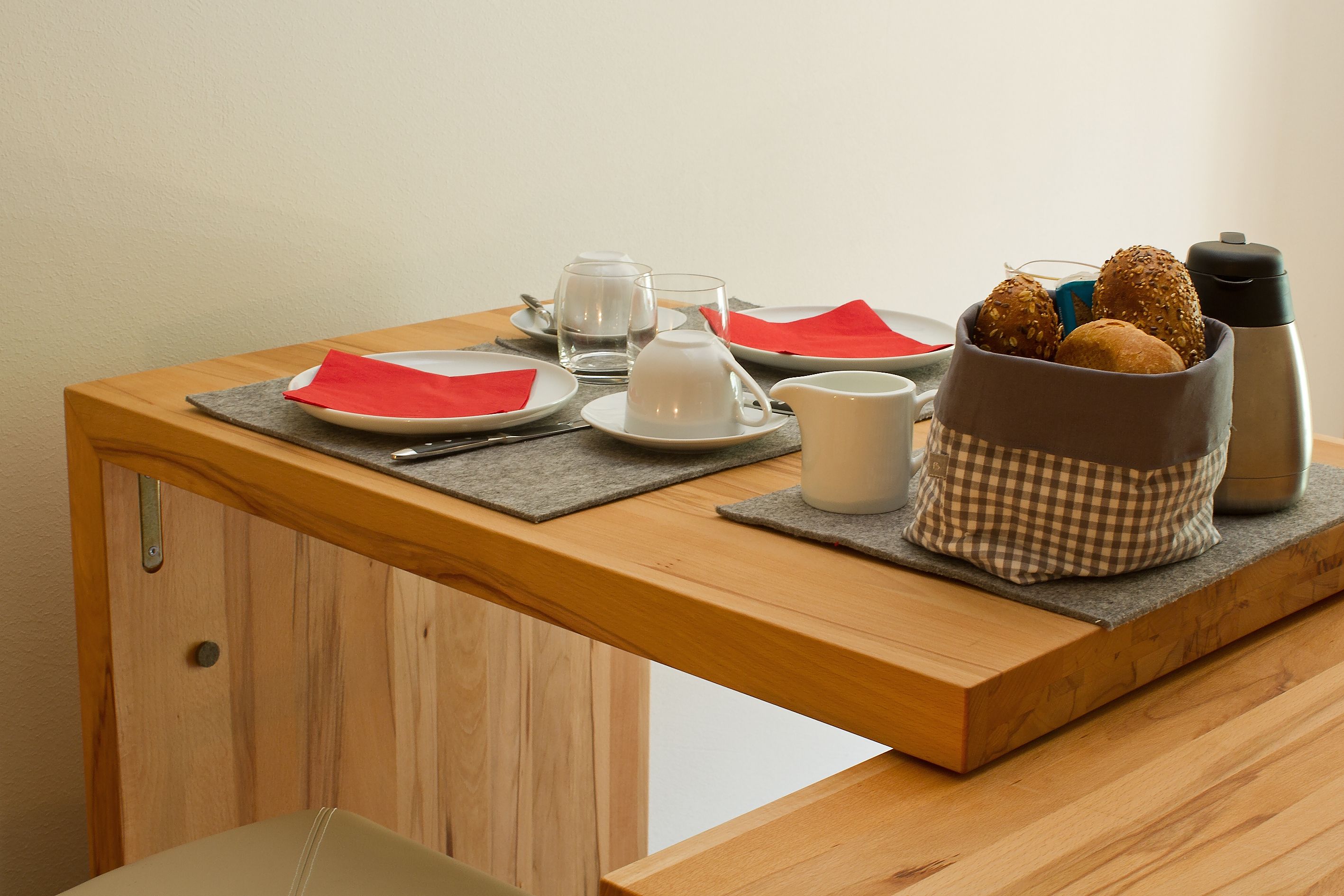 studio | in-room dining