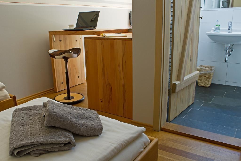 studio | in-room safe, desk, laptop workspace, free wifi