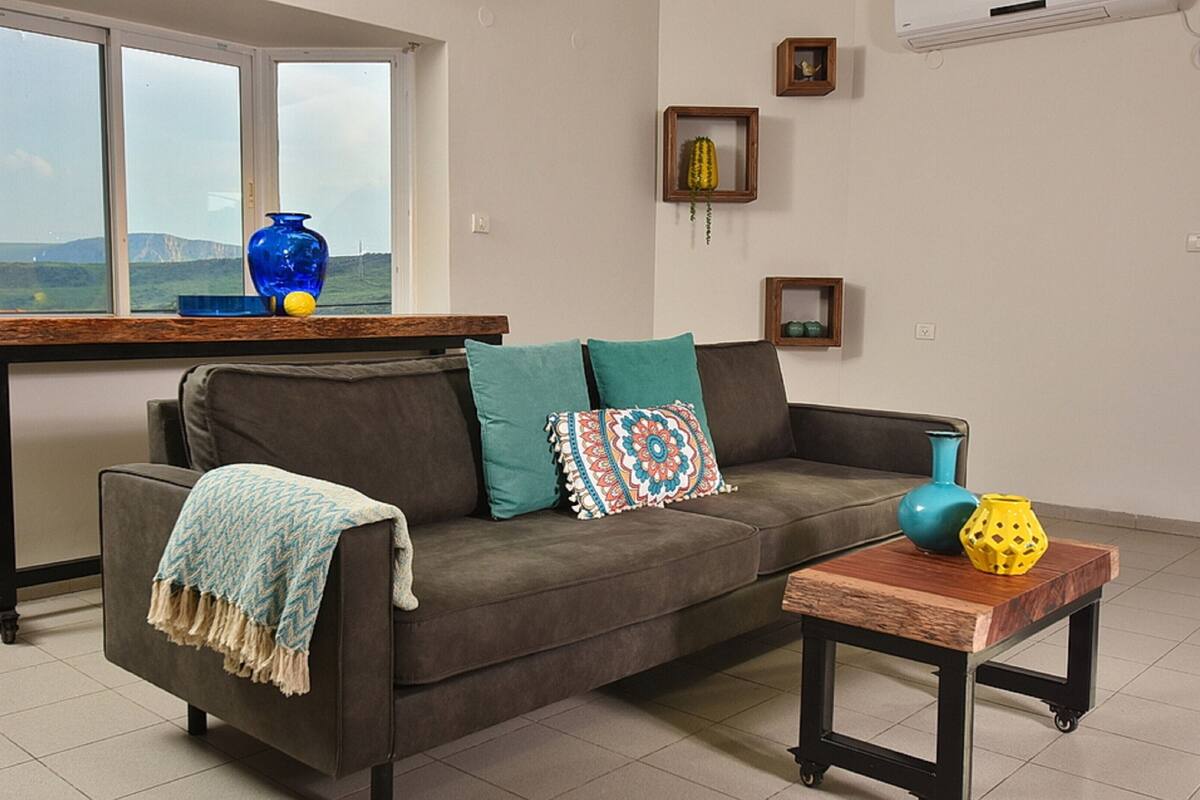 Appartement Design, 1 chambre | Salle de séjour | Télévision à écran plat