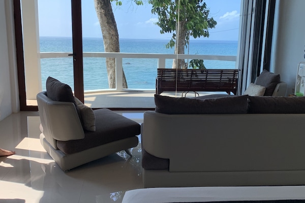 Luxury Bungalow, 1 King Bed, Balcony, Beach View | Individually decorated, individually furnished, free WiFi, bed sheets