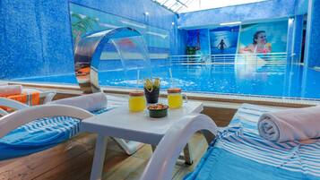 Indoor pool, pool loungers