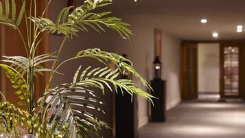 Massagens com pedras quentes, massagens