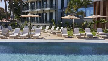 Indoor pool, 2 outdoor pools, pool umbrellas, sun loungers