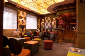 Bar (in der Unterkunft)