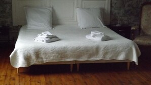 Chambres insonorisées, fer et planche à repasser, lits bébé (gratuits)