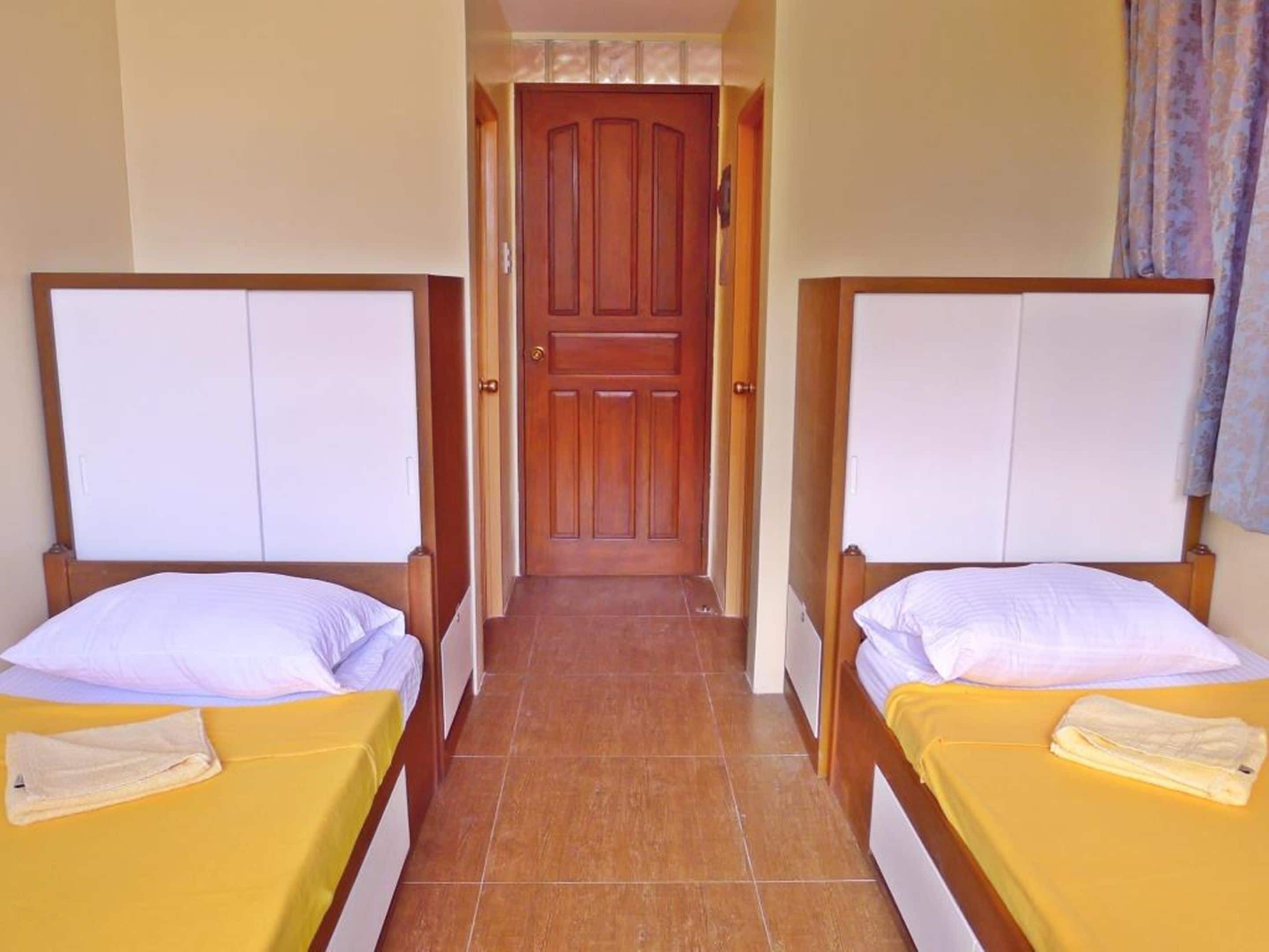 Desk, blackout drapes, free WiFi, bed sheets