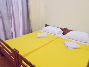 Double Room | Desk, blackout drapes, free WiFi, bed sheets