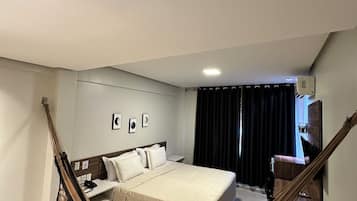 Classic Double Room | 1 bedroom, desk, laptop workspace, iron/ironing board