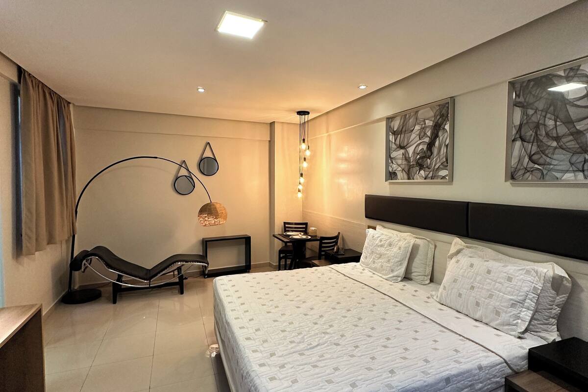 executive suite, 1 king bed, non smoking | desk, laptop workspace, iron/ironing board, free wifi