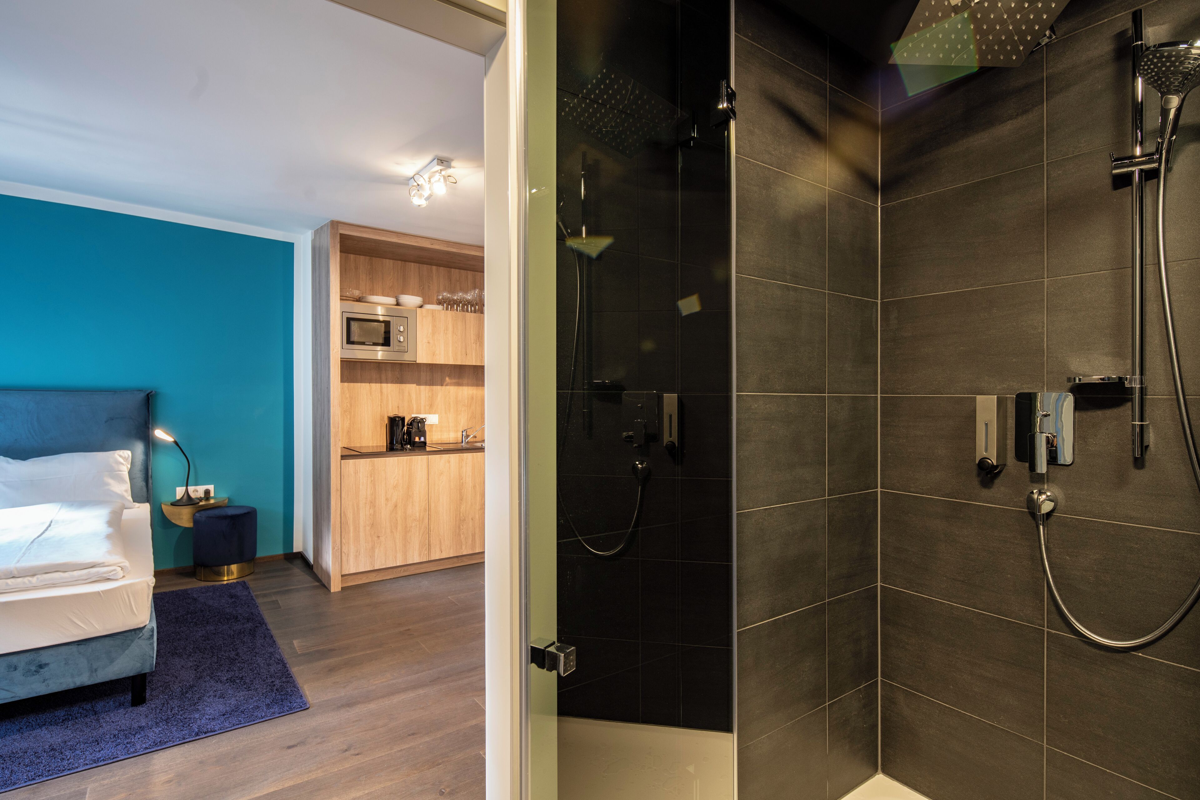 Shower, free toiletries, hair dryer, towels
