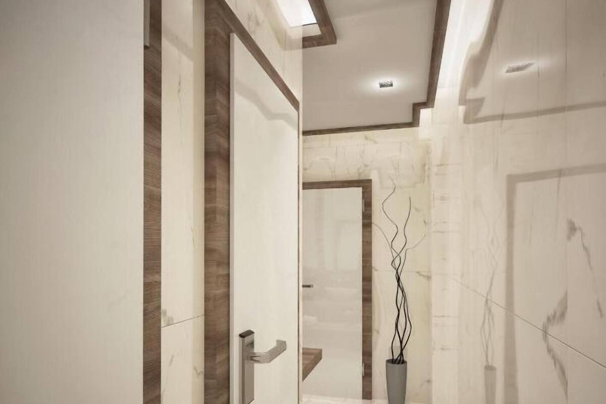 shower, free toiletries, hair dryer, slippers