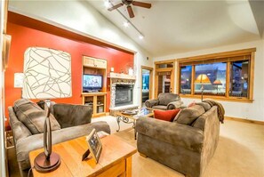 Taulutelevisio, takka