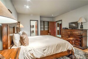 4 bedrooms, free WiFi