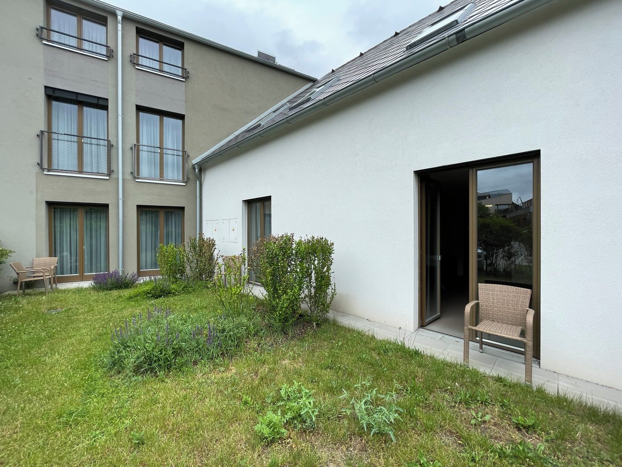 triple room, garden area | 1 bedroom, minibar, in-room safe, desk