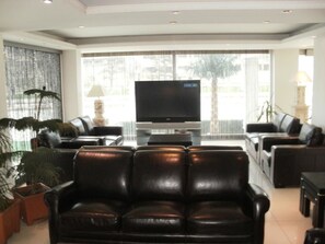 Khu tiếp khách ở sảnh