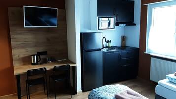 1 bedroom, premium bedding, blackout curtains, iron/ironing board