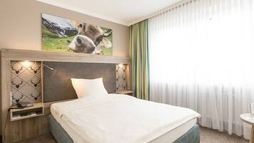 Einzelzimmer, Nichtraucher | Schreibtisch, laptopgeeigneter Arbeitsplatz, Verdunkelungsvorhänge