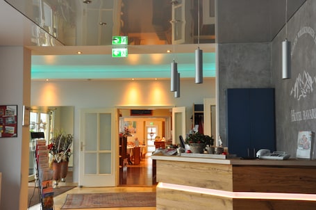 Vestíbulo. Hotel Bavaria