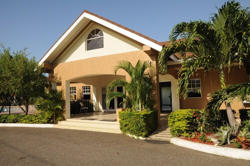 Drax Hall Country Club 2 Bed Villa