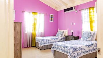 Familjevilla - icke-rökare | 2 sovrum, värdeförvaringsskåp på rummet och individuell inredning