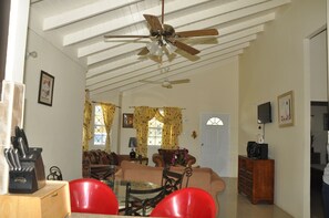 Family dining - Drax Hall Country Club 2 Bed Villa (Ocho Rios)