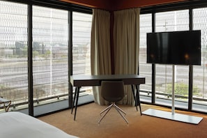 Room, Corner (Bassins A Flot Vw)
