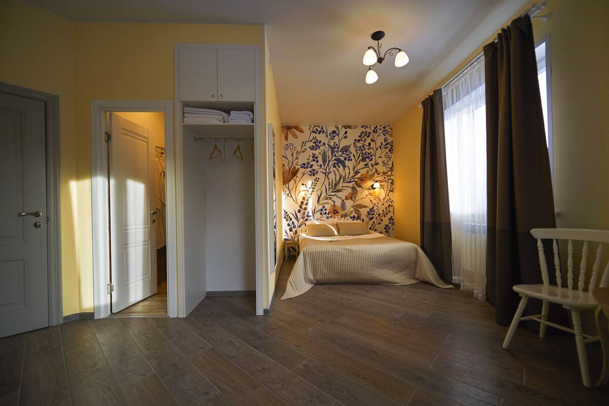 Blackout curtains, iron/ironing board, free WiFi, bed sheets