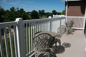 华丽套房, 1 间卧室 | 阳台景观