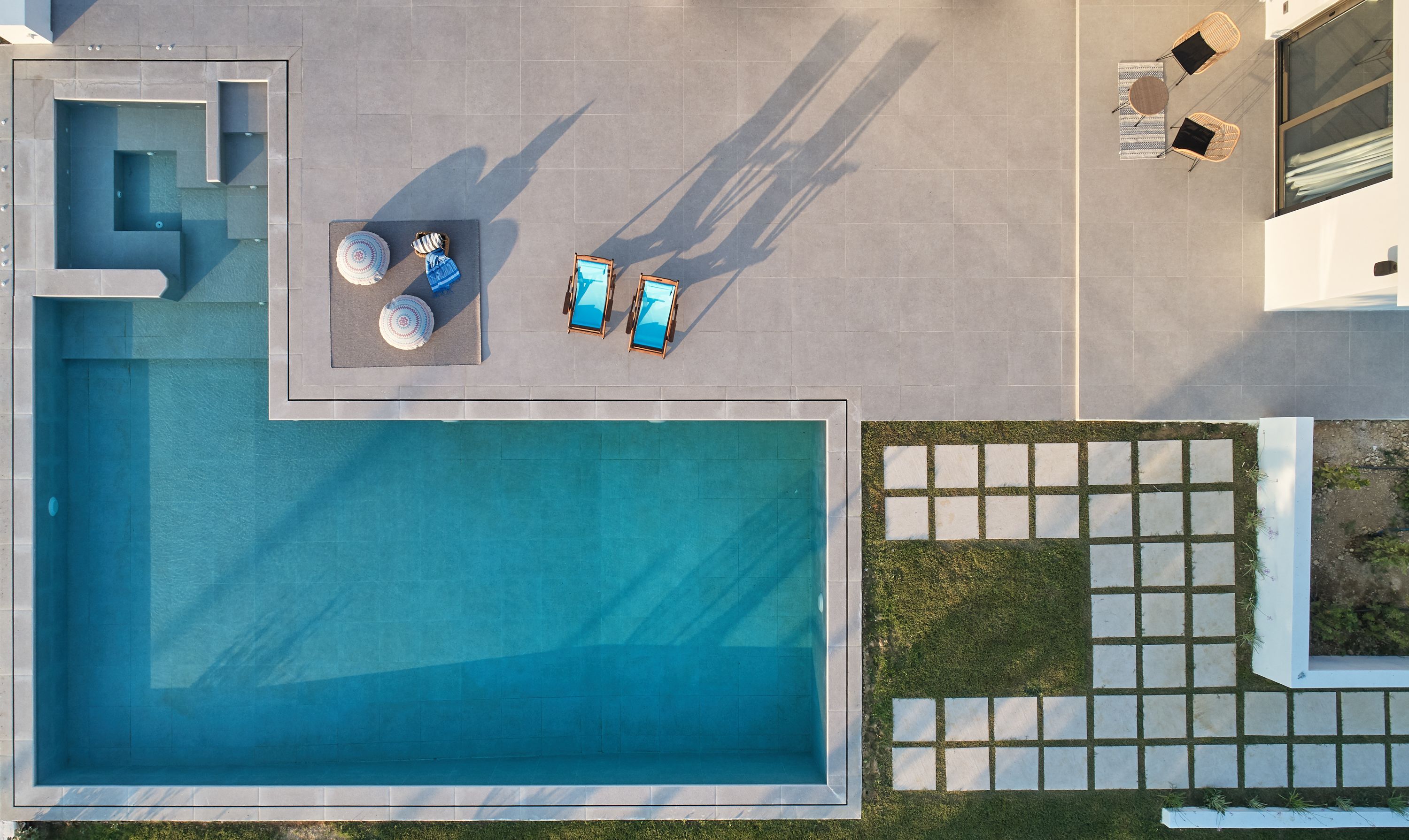 Foto - Drallos Luxury Villa - Private Heated Pool & Large Groups, by ZanteWize