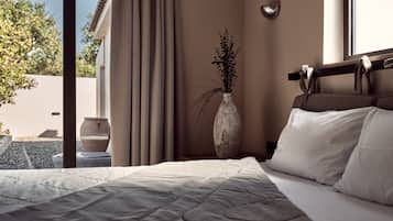 Luxury Villa, Multiple Bedrooms, Private Pool (2 Houses) | 3 bedrooms, in-room safe, laptop workspace, iron/ironing board