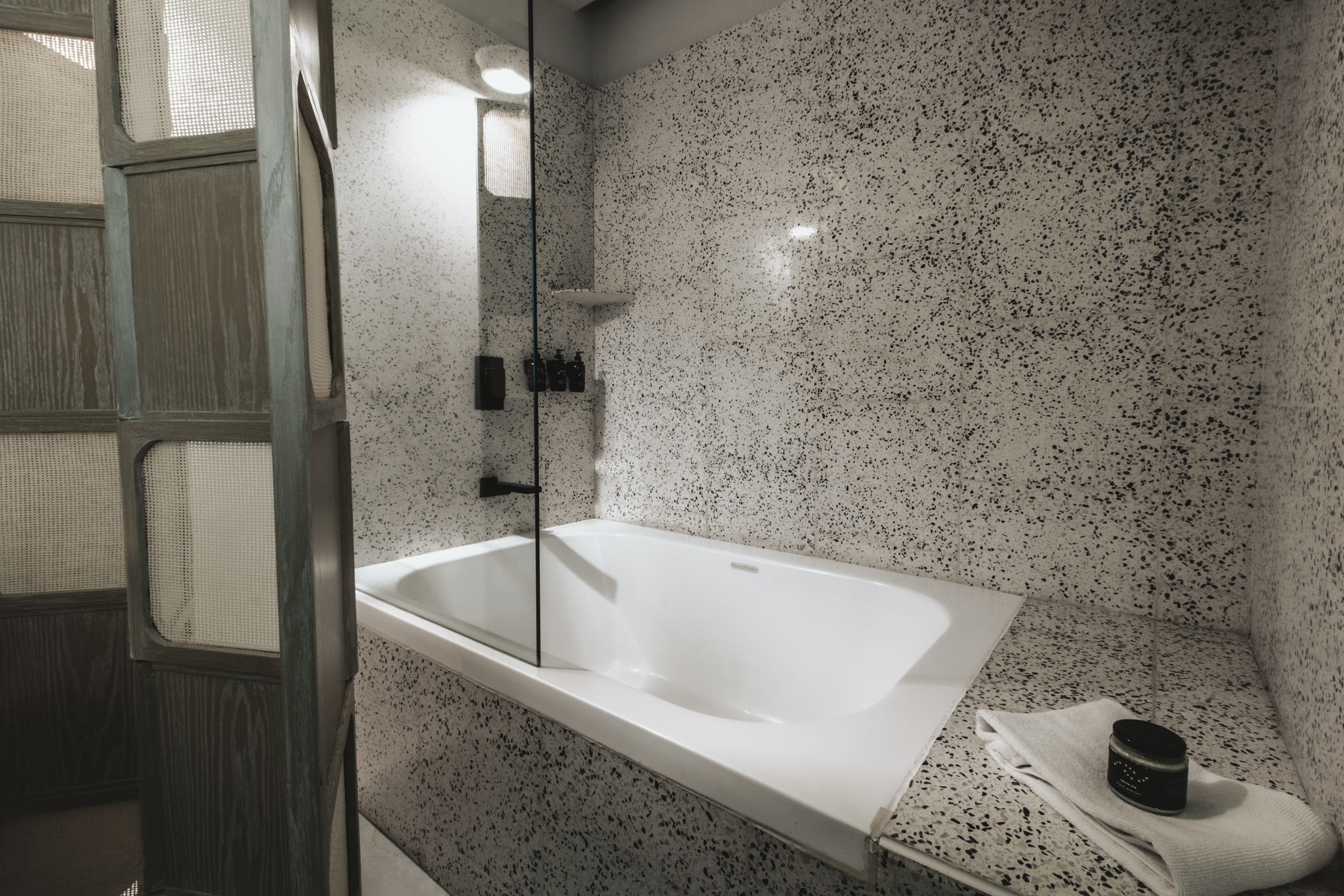 shower, free toiletries, hair dryer, slippers