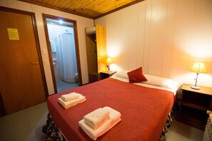 Economy-Doppelzimmer, 1 Doppelbett, eigenes Bad