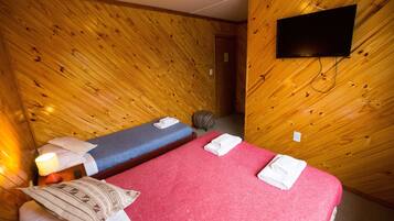 Superior Triple Room, Private Bathroom | Free WiFi, bed sheets