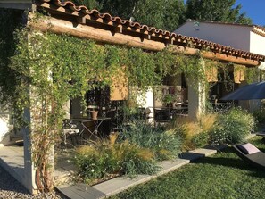 Exterior - Le Jardin de Lau (Aubignan)