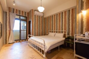 Dobbeltrom – city, 1 queensize-seng, ikke-røyk | Dundyner, blendingsgardiner, lydisolert og wi-fi (inkludert)