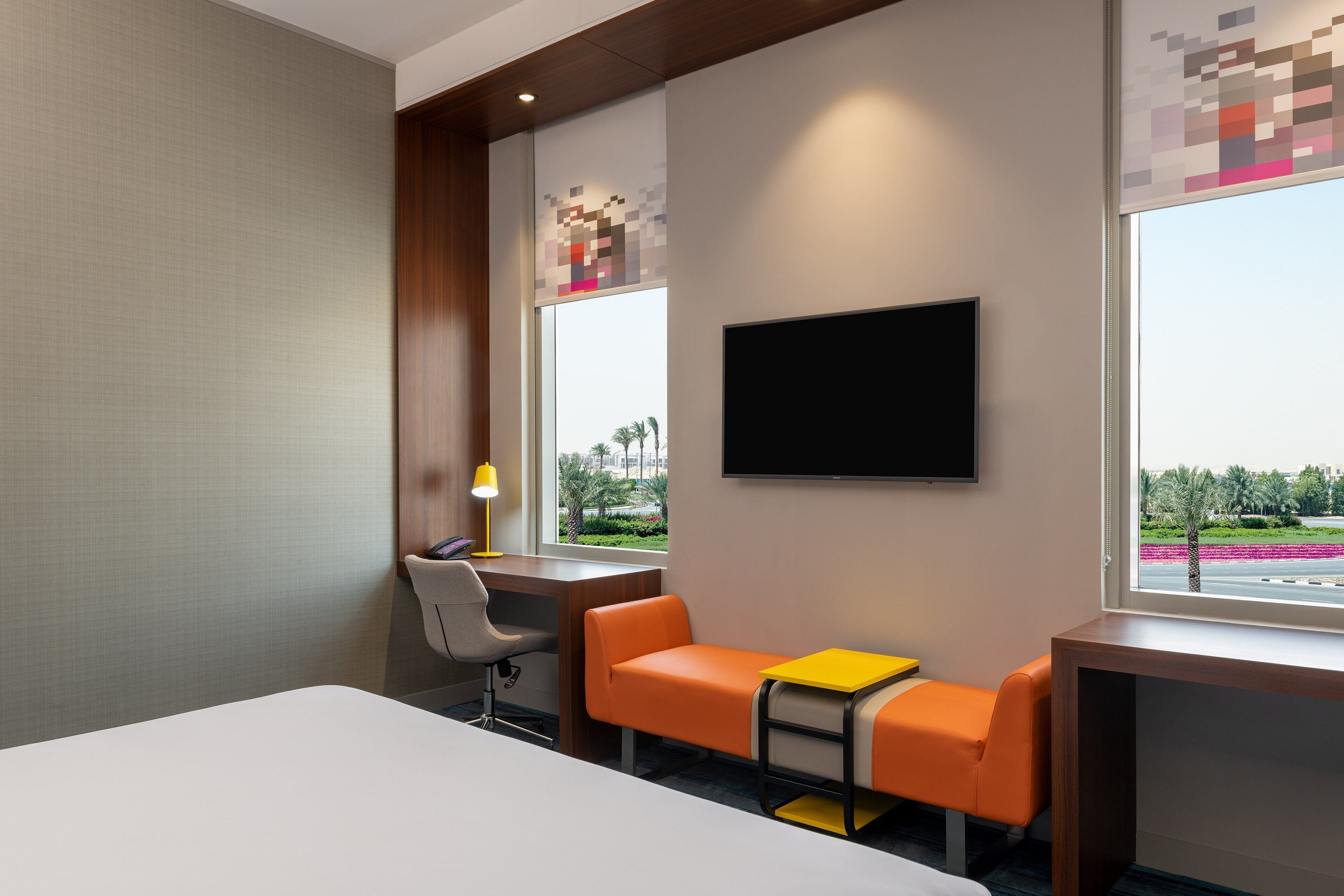 room, 1 king bed, non smoking | 1 bedroom, hypo-allergenic bedding, minibar, in-room safe