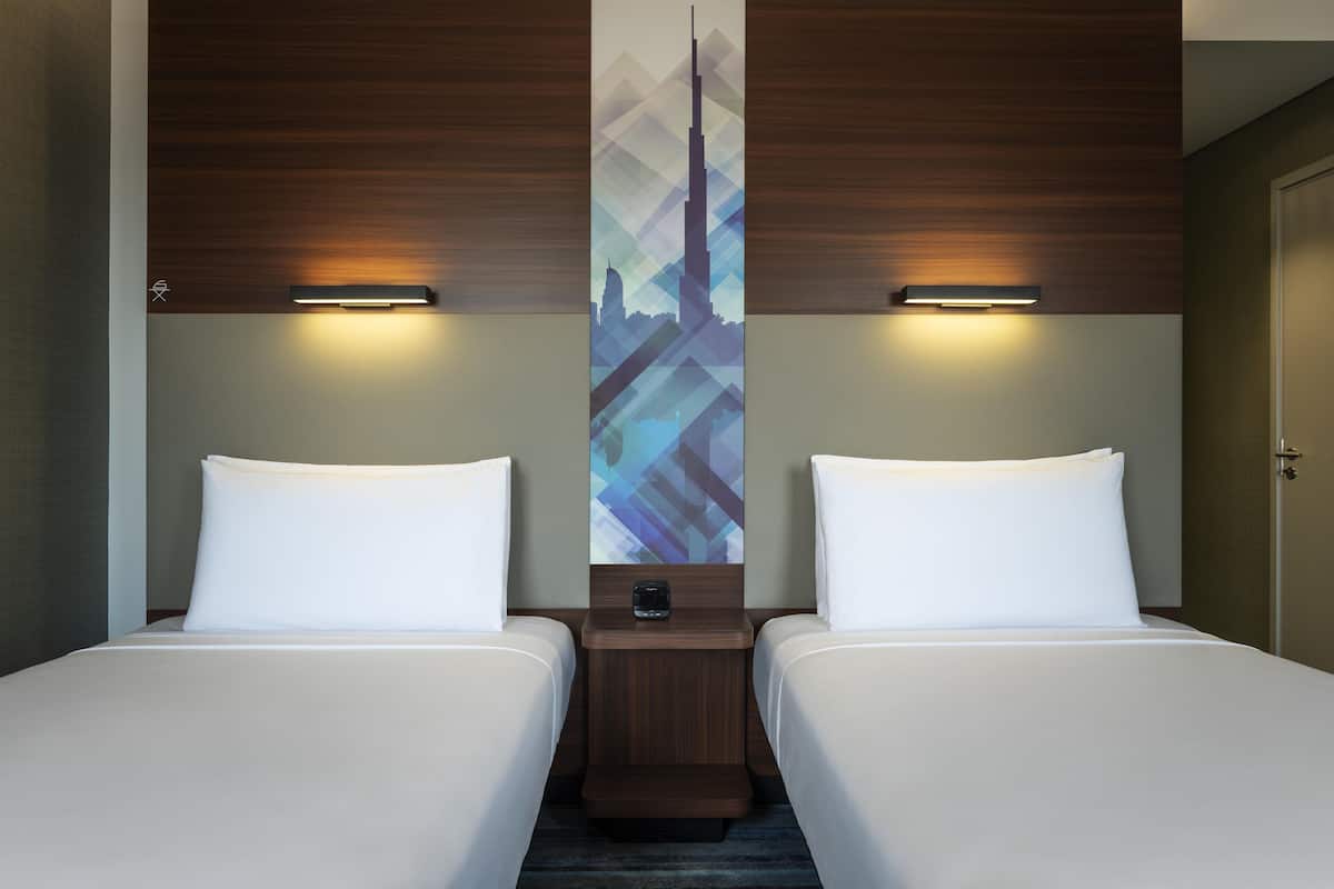 room, 2 single beds, non smoking | 1 bedroom, hypo-allergenic bedding, minibar, in-room safe