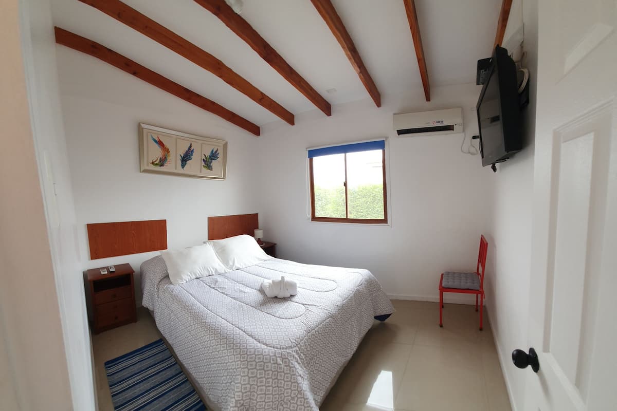 Cabane, 1 grand lit, non-fumeurs | 1 chambre, draps fournis