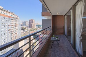 Apartamento standard, 1 cama de casal e sofá-cama, para não fumantes | Terraço/pátio