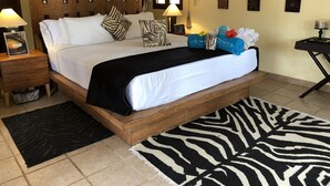 Panoramic Villa, Multiple Beds, Private Pool, Beach View | Room amenity - Villa Tortuga (Zacualpan)